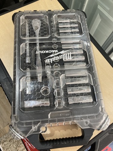 Milwaukee packout drive - milwaukee,