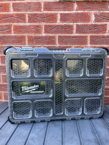 Milwaukee packout tool box - packout,